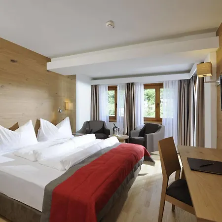 Hotel Urbani 4*